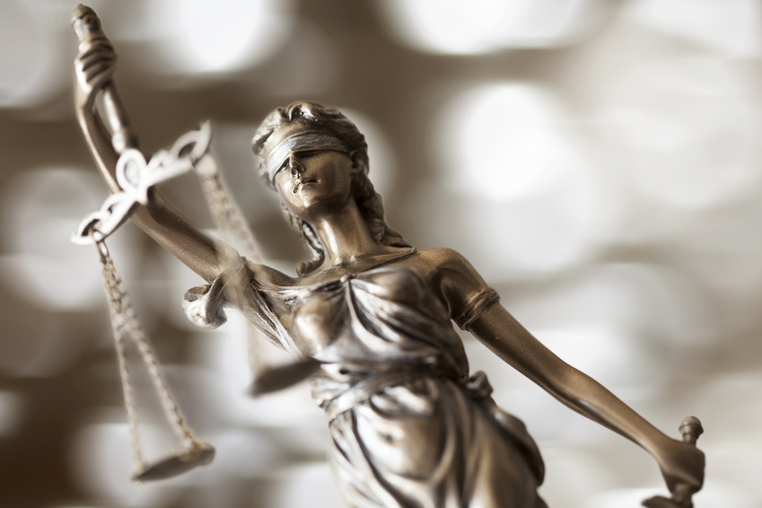 Sadistische Gruppenvergewaltigung an einer 14-Jährigen für lau