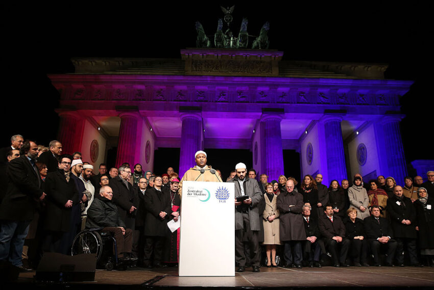 Trennung von Kirche und Staat verwirklichen