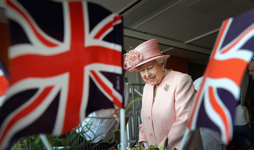 Queen Elizabeth positioniert sich – mit einem Auftritt im Schottischen Parlament