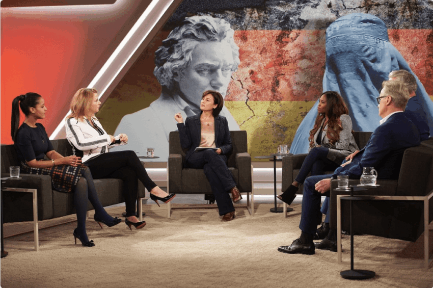Bei Maischberger: Talkshow-Fußball, Grundgesetz und Handschlagkultur