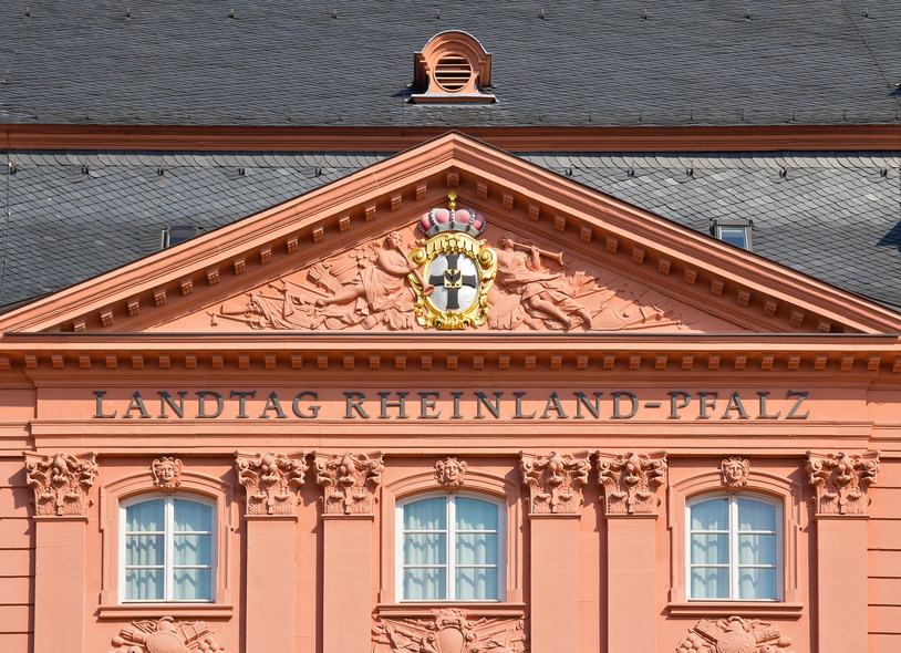 Macht außer Kontrolle – Der Diätencoup von Rheinland-Pfalz