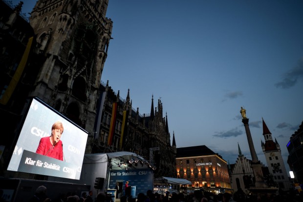 Die Trillerpfeife als Wahlkampf-Symbol