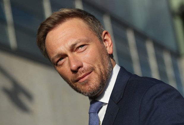Lindner und die CSU wollen die Kanzlerin in eine schwarz-gelbe Koalition zwingen