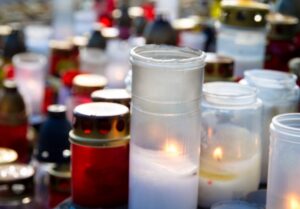 Gruppe junger Männer erschlägt in Augsburg Weihnachtsmarktbesucher