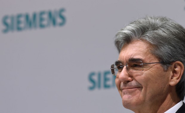 Siemens-Chef fordert Maschinensteuer