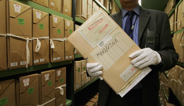 Informationspflichten des Staates als Voraussetzung für Demokratie