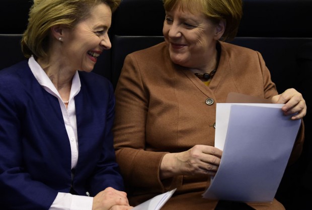 Kumpanei der Mädels