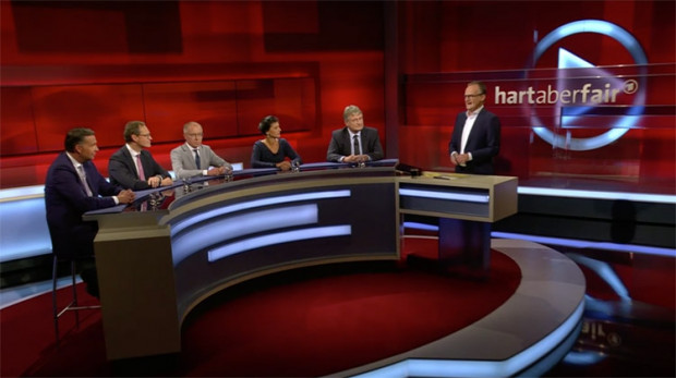 hart aber fair: Plasberg mit pluraler Runde