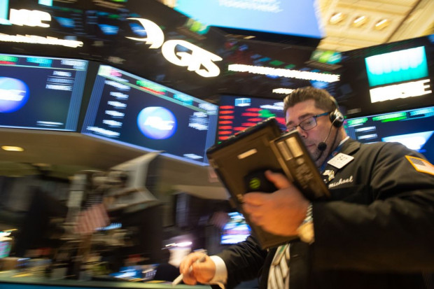 Finanzexperten-Sentiments im Oktober und November eher pessimistisch
