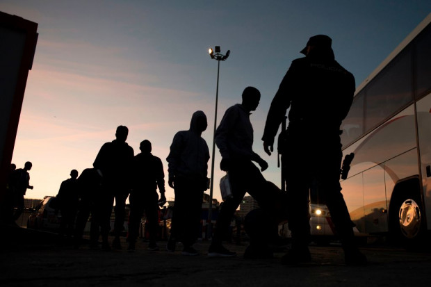 Spanien steht im Verdacht, Immigranten die Weiterreise nach Nordeuropa zu erleichtern