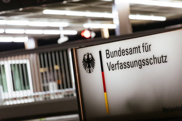 Danke, ihr Helden vom Verfassungsschutz. Braucht Ihr noch Hilfe vom KGB?