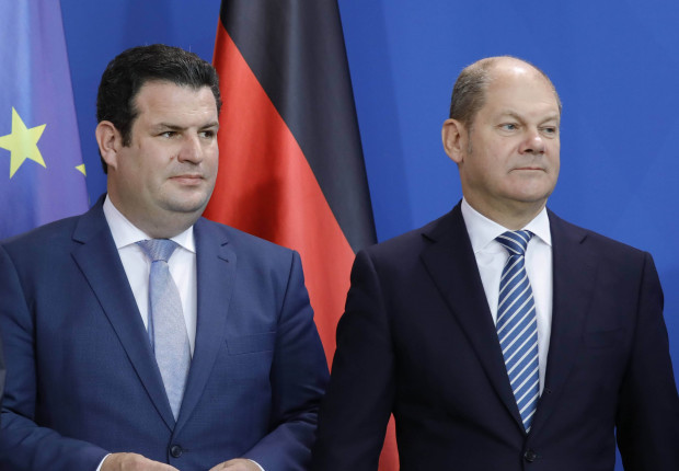 Die Politik verspricht und lässt bezahlen
