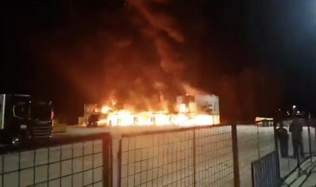 Feuer und Flamme beim Elektroauto
