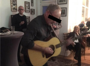 Als Reinhold Beckmann gegen Rechts sang und Erika Steinbach Cancan tanzte