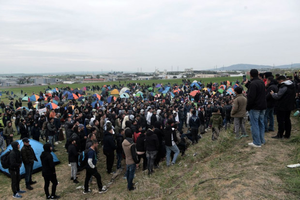 Neue Migrantentrecks aus Griechenland und der Türkei nach Deutschland