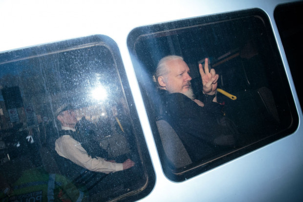 Assange: Der Haftbefehl kam aus den USA