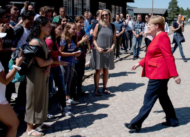 Merkel gibt bis zum Ende die Bundesmutter