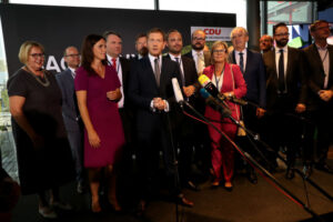 Sachsen und Brandenburg: Im Osten mit großer Mühe nichts Neues