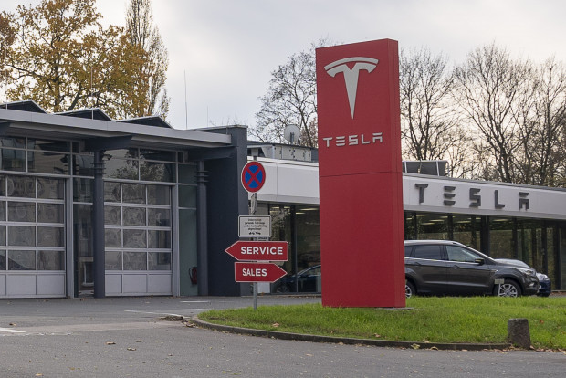 Tesla-Fahrzeuge: „dauernd aktive Datenschleudern mit Langzeitgedächtnis“