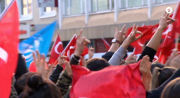 Türken in Deutschland: zerrissen zwischen den Kulturen?