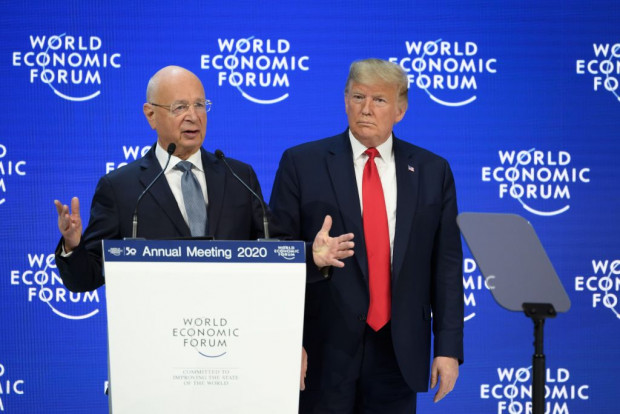 Davos: Wo die Wirtschaft die Welt (und NGOs) in die Arme nimmt