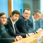 Spitzenpolitiker sind beratungsresistent, aber finden willige Expertologen