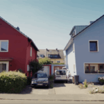 Worum geht es in der vierteiligen ZDF-Serie „Deutscher“?