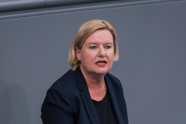 Eva Högl als Wehrbeauftragte – Was will man der Bundeswehr noch alles zumuten?