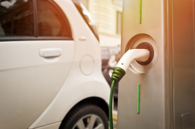 Prämien treiben E-Mobilität – Hybrid-Autos geben Vollgas