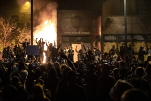 Trump will die Antifa verbieten – Esken solidarisiert sich mit ihr