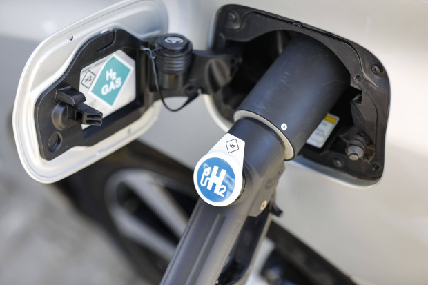 Nur Wasserstoff kann die deutsche Autoindustrie retten