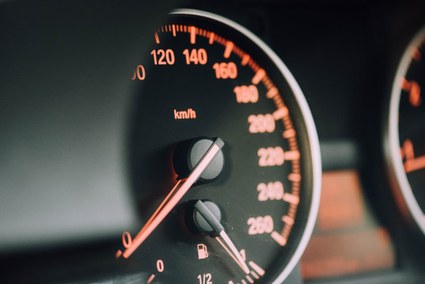 Vor dem Autogipfel: Verhaltene Konjunktursignale vom Automarkt
