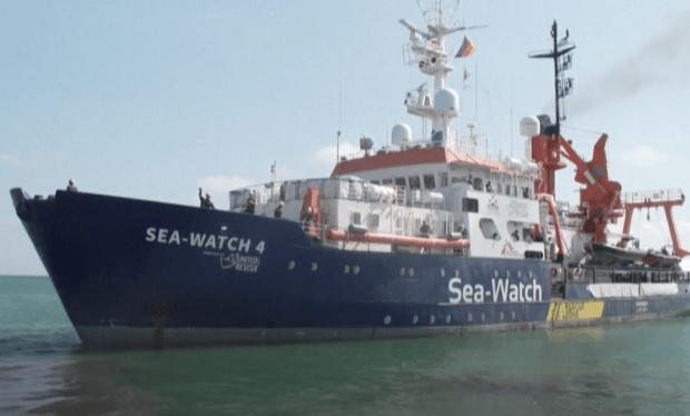 Carola Rackete bringt über 220 Migranten nach Italien
