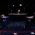 Mansplaining mit Mike Pence, leere Posen mit Kamala Harris