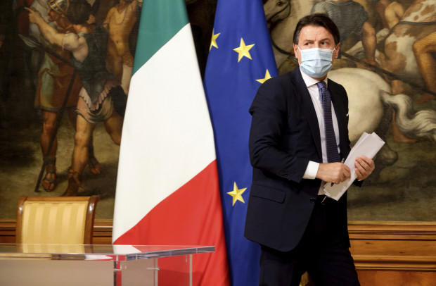 Prozess gegen Salvini: Conte drückt sich, Toninelli kann sich an nichts erinnern