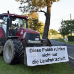 Bauern blockieren Lebensmittellager