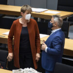 Herkunftsquoten für öffentlichen Dienst? Einheimische und Qualifizierte raus