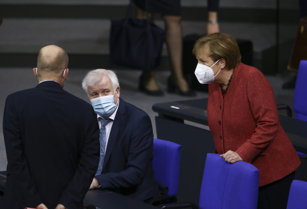 Wer wusste was und wann: Immer neue Zweifel an der Corona-Politik