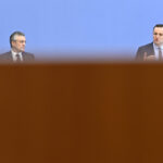 Spahn und Wieler maßen sich Wissen an, das selbst die WHO nicht hat