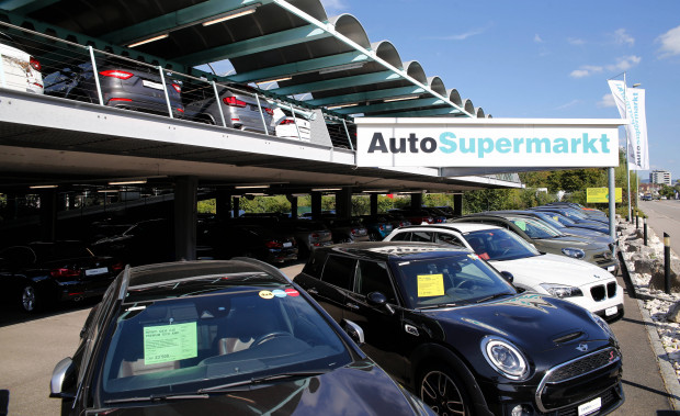 Lockdown bremst Auto-Markterholung in Deutschland aus