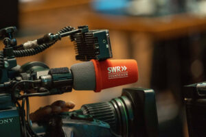 SWR und WDR machten Sendungen mit Antisemitin und Israel-Hasserin