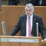 NRW-Innenminister Reul: Identifizierte antisemitische Demonstranten sind arabischstämmig