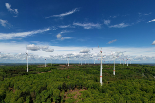 Flaute über Deutschland: Windkraft ohne Wind, Photovoltaik ohne Sonne
