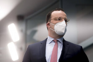 Spahn kaufte unbrauchbare Masken für eine Milliarde Euro – und wollte sie verschwinden lassen
