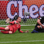 „Die Mannschaft“ fliegt raus: kein Kampf, nur Haltung, kein Herz, nur Herzchen