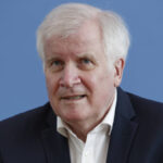Seehofer über Afghanistan-Flüchtinge: »… bereit, dann als Deutsche alleine zu handeln«