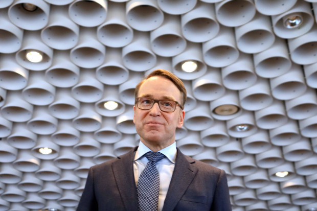 Ein Mutloser verlässt das sinkende Schiff