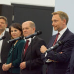 Wie Scholz jetzt doch noch Kanzler einer Rot-Rot-Grünen-Koalition wird