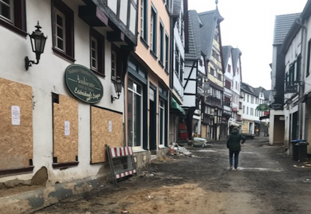 Bad Münstereifel: Weihnachten und Neujahr in Trümmern