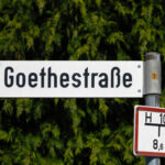 Die eigene Geschichte ausradieren, um eine fremde zu gewinnen?